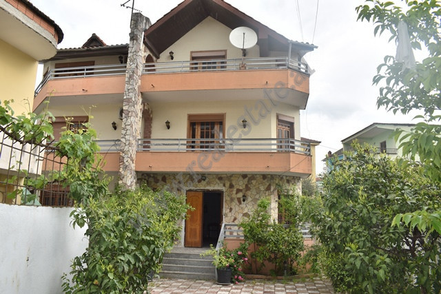 3-storey villa for sale near Elbasani Street in Tirana.

It has a land area of 577.8 m2 and a cons